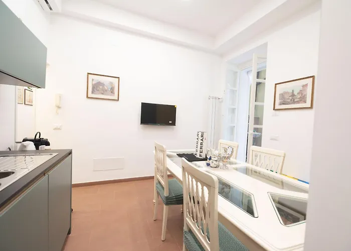 Ernesta 3br Lovely By The Spanish Steps Appartement Rome